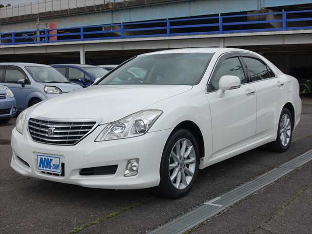 クラウン ﾛｲﾔﾙｻﾙｰﾝ ﾅﾋﾞﾊﾟｯｹｰｼﾞ